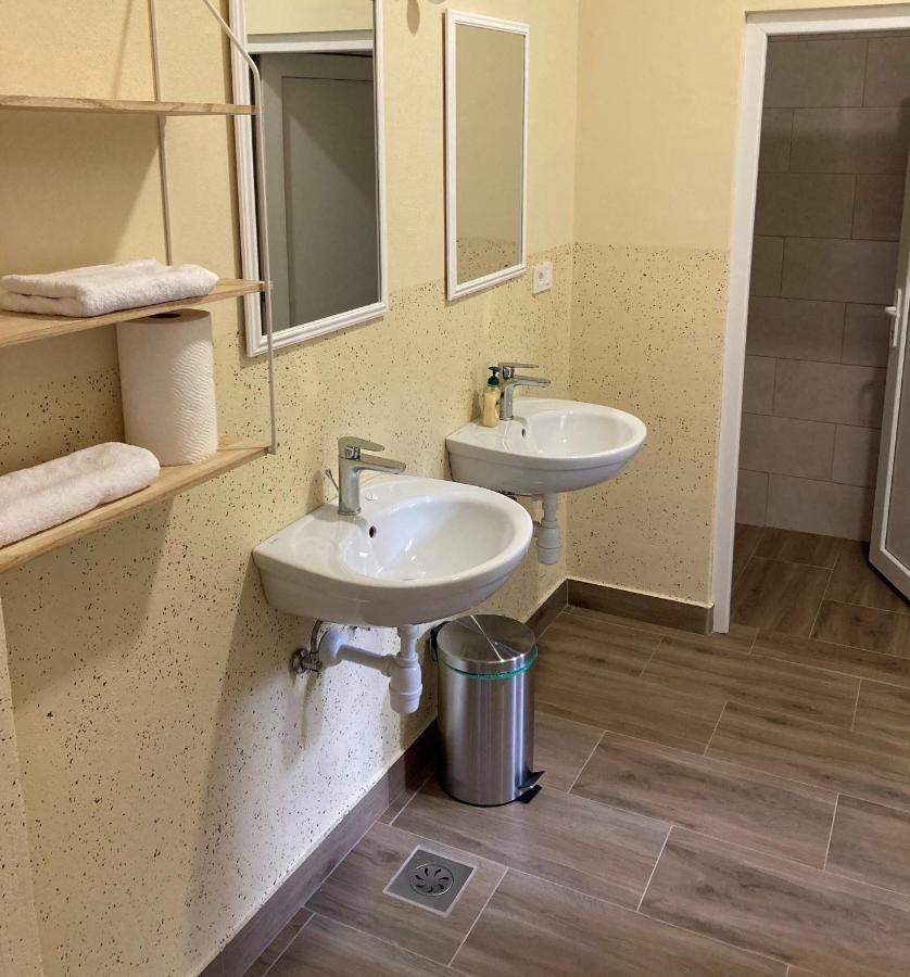 Glamping Naselje Zeleni Turizem Hotel Makole Luaran gambar